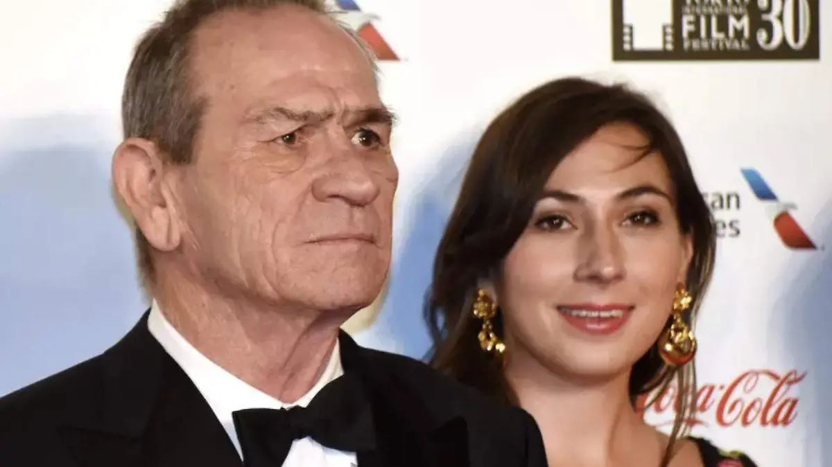 Hallan sin vida a la hija de Tommy Lee Jones, actor de “Hombres de negro”