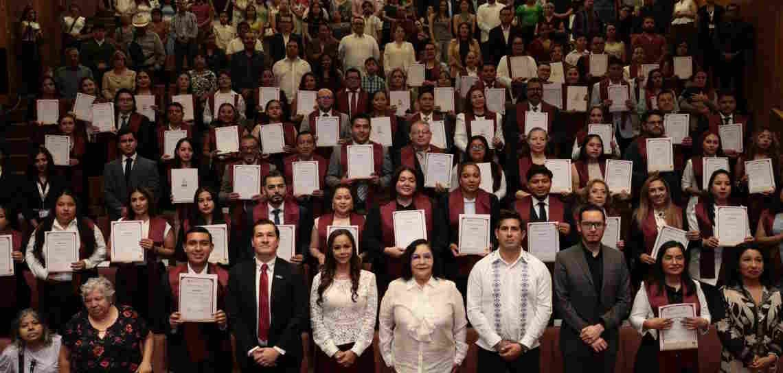 Entrega SEV constancias a 109 egresadas y egresados del Consorcio Clavijero Entrega SEV constancias a 109 egresadas y egresados del Consorcio Clavijero