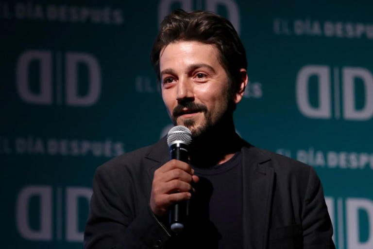 Diego Luna explota contra los costos del Mundial 2026: “Es como si el fútbol se hubiera vuelto la ópera” Diego Luna explota contra los costos del Mundial 2026: “Es como si el fútbol se hubiera vuelto la ópera”