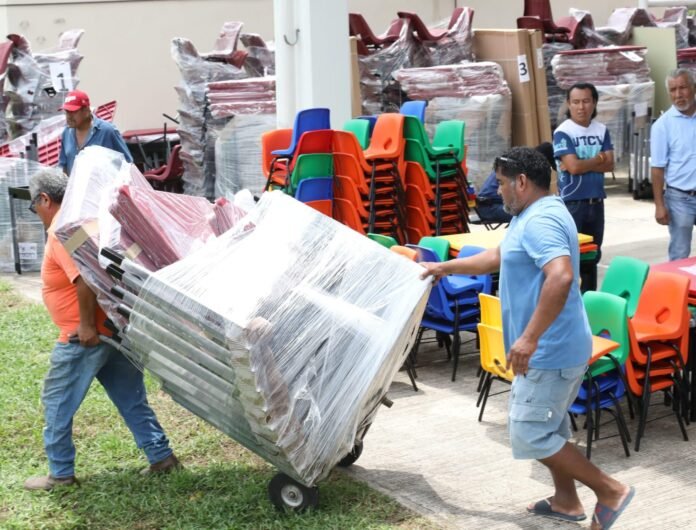 Atiende Gobierno de Veracruz rezago histórico de 232 planteles escolares Atiende Gobierno de Veracruz rezago histórico de 232 planteles escolares
