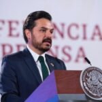 Zoé Robledo, ‘inamovible’ del IMSS