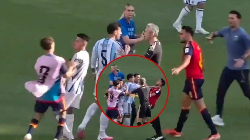 Esta fue la razón por la que Leandro Paredes tomó del cuello al español Éric García en la final del Mundial Esta fue la razón por la que Leandro Paredes tomó del cuello al español Éric García en la final del Mundial