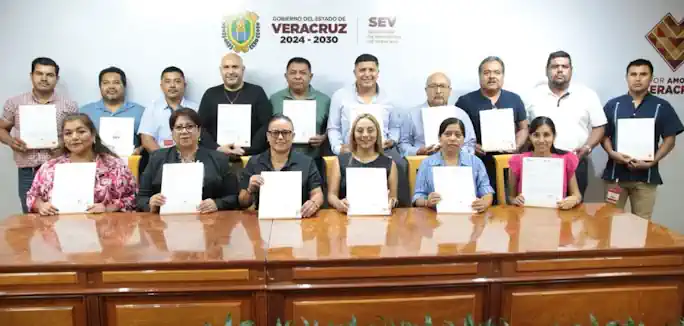 Entrega SEV 19 nombramientos definitivos a docentes de Misiones Culturales