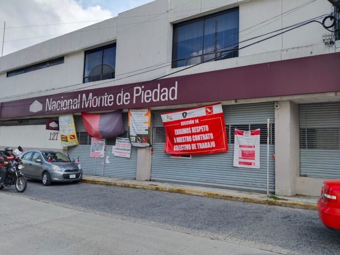 Huelga en el Monte de Piedad, a punto de cumplir un año Huelga en el Monte de Piedad, a punto de cumplir un año