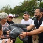 Mantiene Pedro Miguel Rosaldo apoyo a familias afectadas por frentes fríos; continúan entregas de alimentos